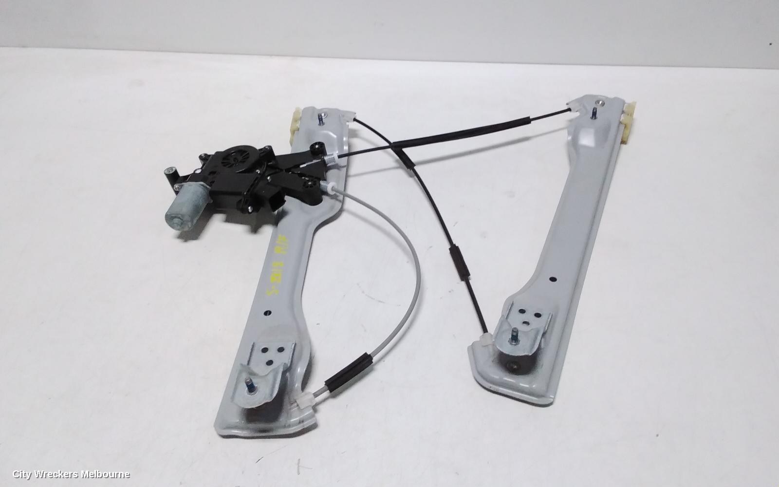 HOLDEN EQUINOX RIGHT FRONT WINDOW REG/MOTOR, EQ, 09/2017 - 12/2020 - Image 2