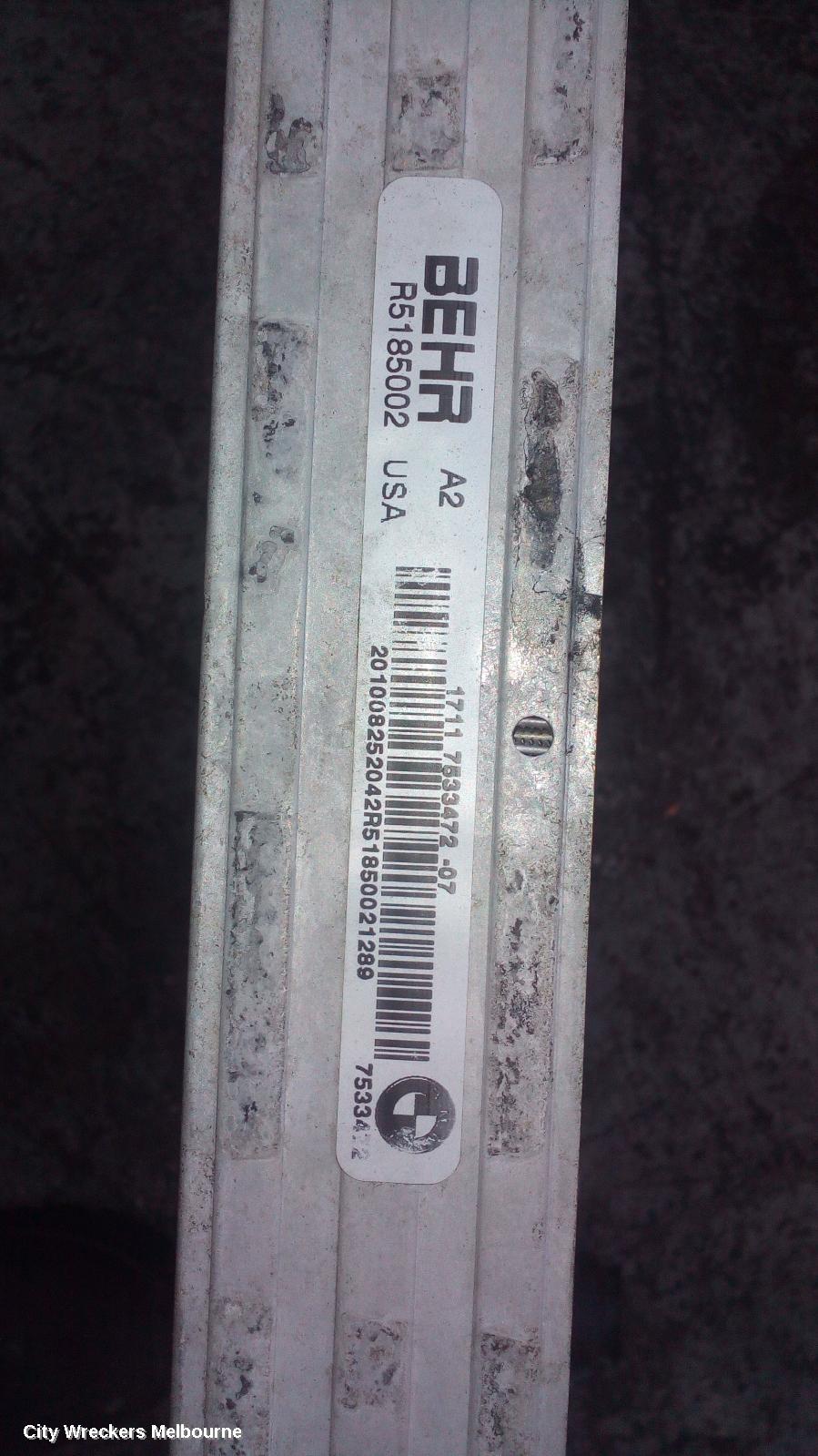 BMW X5 RADIATOR, PRIMARY RADIATOR (CLOSEST TO ENGINE), 3.0, DIESEL, M57N2/N57/N57S, E70, 01/2007 - 08/2013 - Image 1