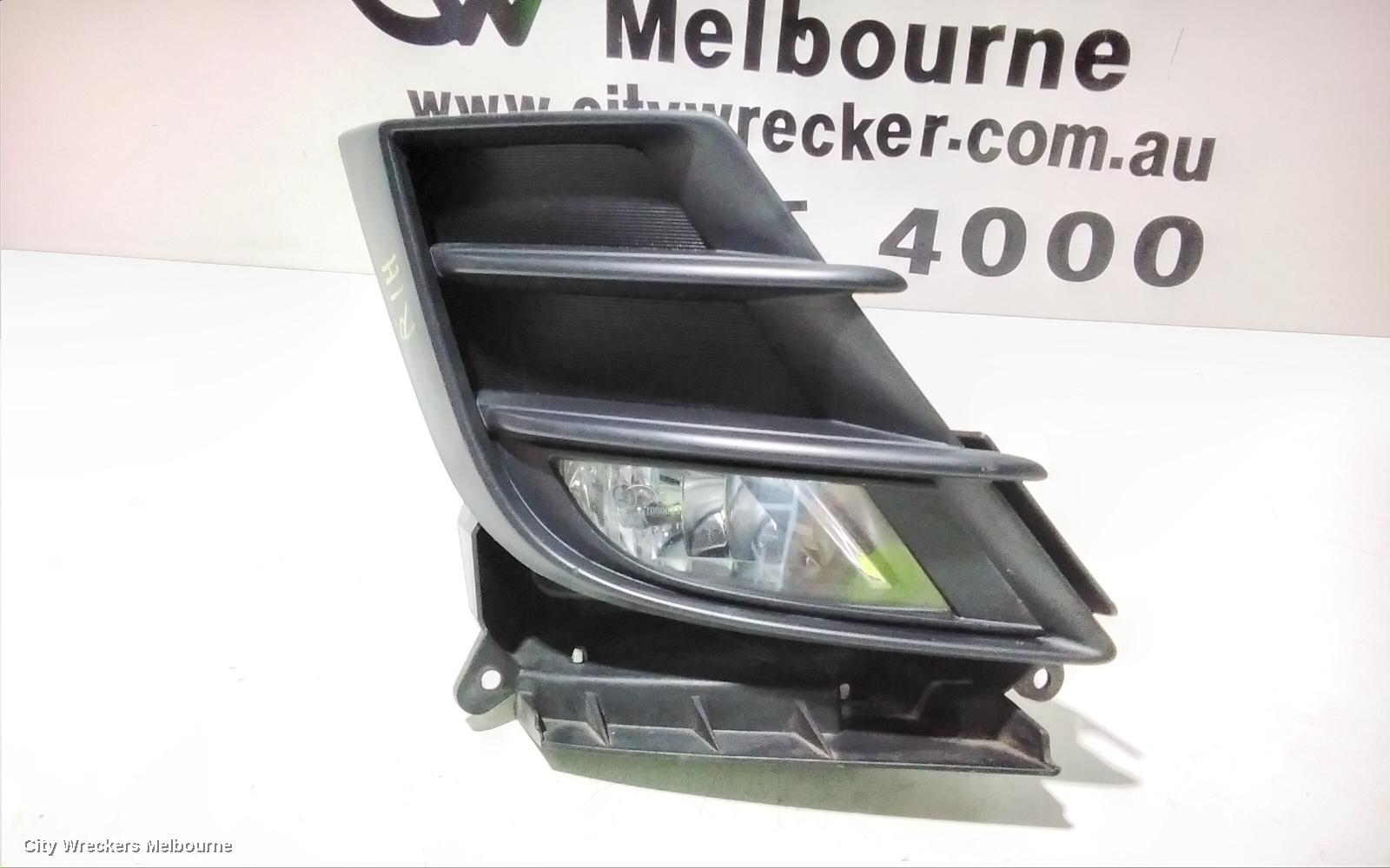 MAZDA 3 RIGHT INDICATOR/FOG/SIDE, BUMPER FOGLAMP, BL, SEDAN, 09/2011 - 10/2013 - Image 3