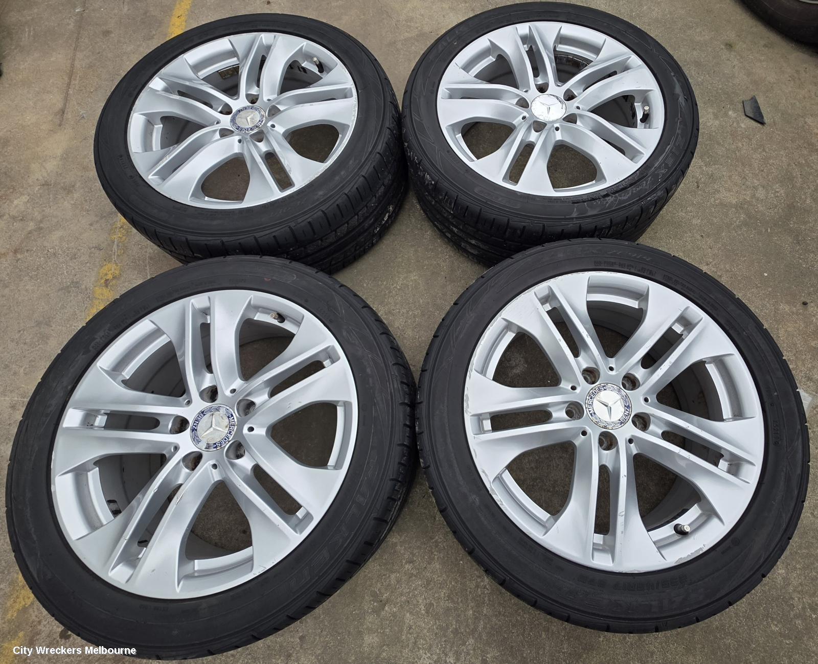 MERCEDES CLC CLASS WHEEL MAG, FACTORY, 17X7.5IN, FRONT, 5 TWIN SPOKE, CL203, 08/2008 - 03/2011 - Image 1