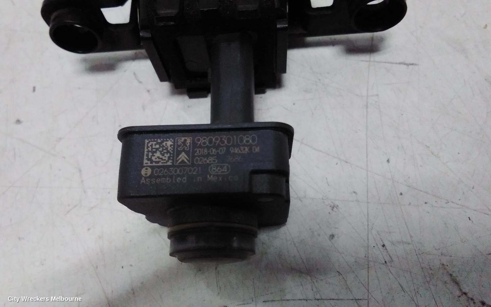PEUGEOT EXPERT REVERSE CAMERA, K0, 04/2018 ONWARDS - Image 2