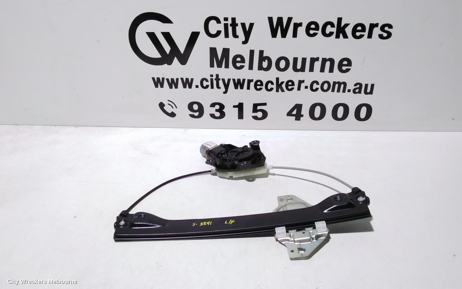 MG GS LEFT FRONT WINDOW REG/MOTOR, SAS2, 09/2016 - 08/2019 - Image 1
