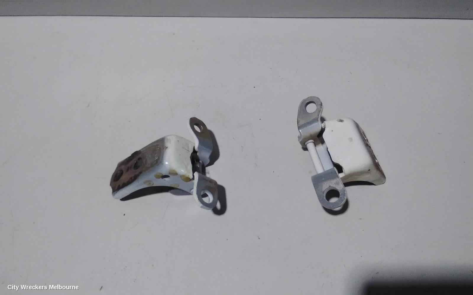 HONDA CIVIC DOOR HINGE/RUNNER, 10TH GEN, 05/2016 - 08/2021 - Image 1