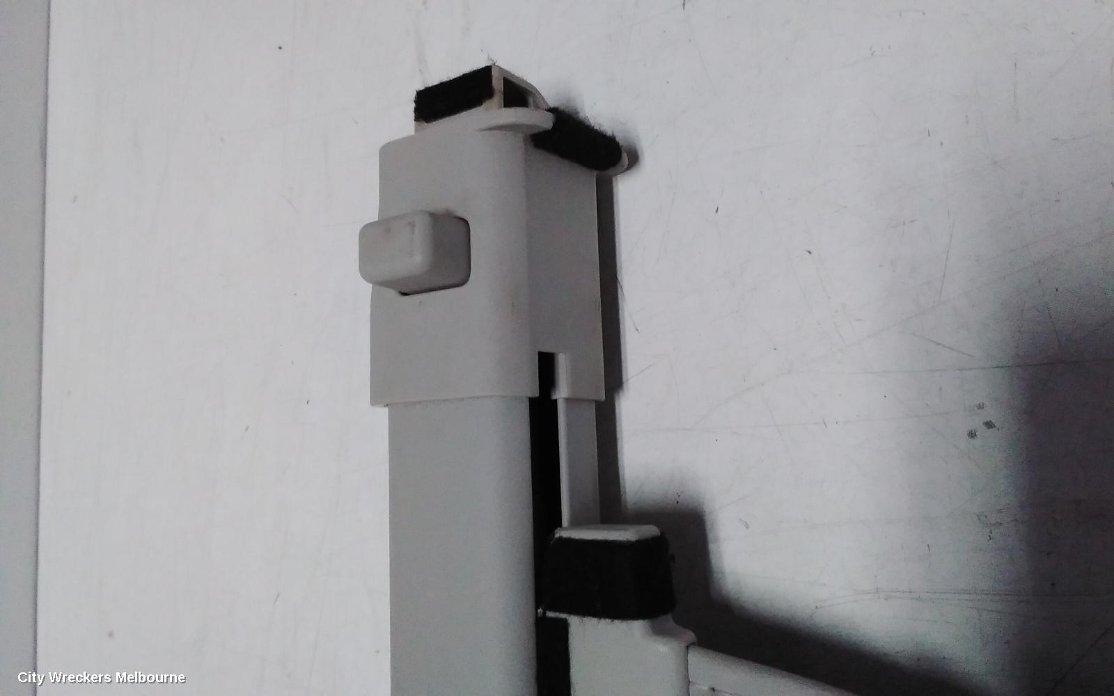 NISSAN XTRAIL PARCEL SHELF CARGO BLIND, T33, 08/2022 ONWARDS - Image 3