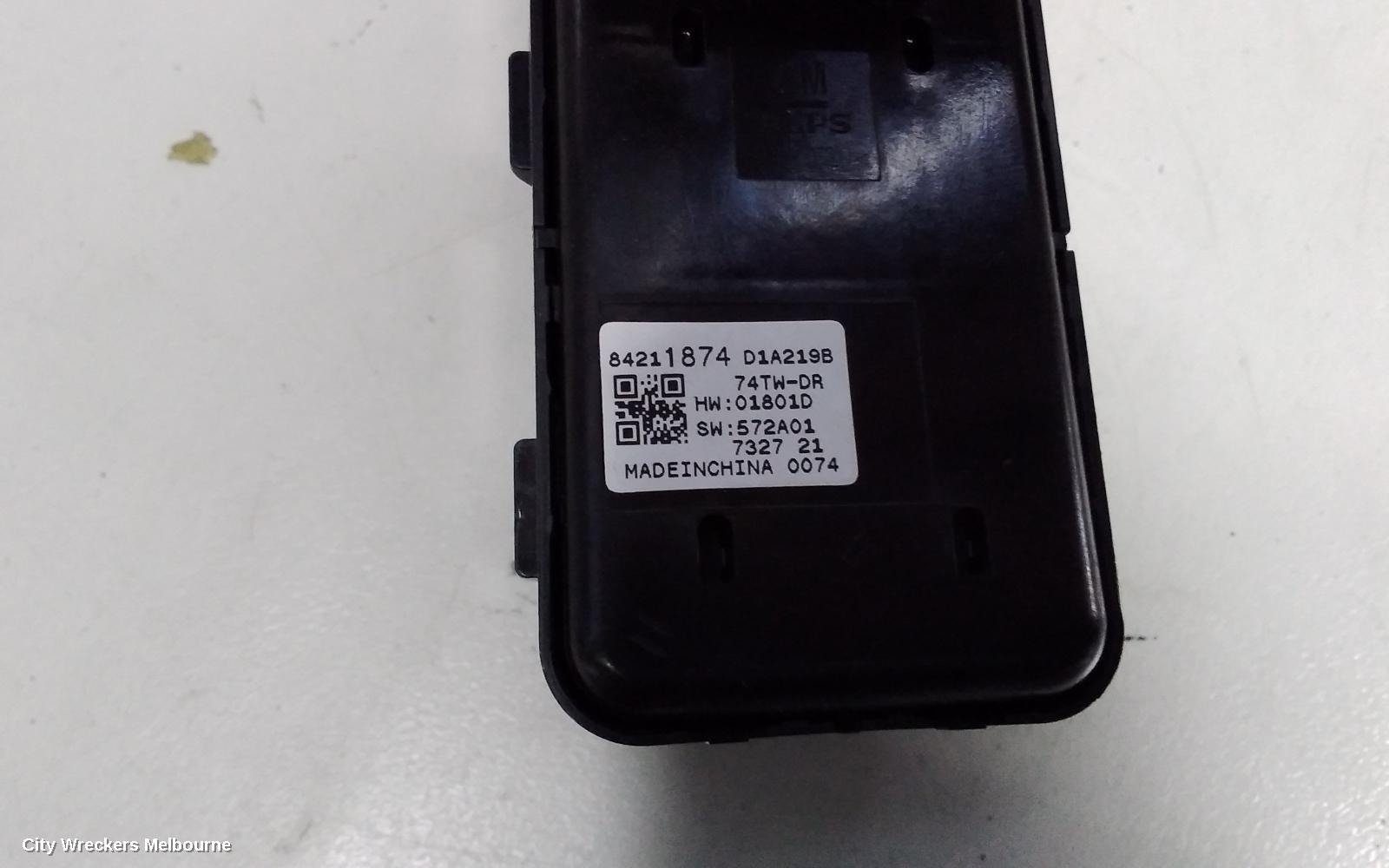 HOLDEN COMMODORE PWR DR WIND SWITCH, RH FRONT (MASTER SWITCH), ZB, HATCH/WAGON, 10/2017 - 12/2020 - Image 3
