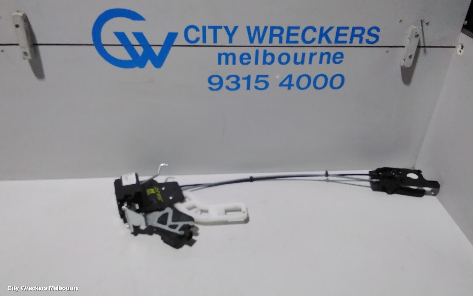 KIA SPORTAGE DOOR/BOOT/GATE LOCK, RIGHT REAR DOOR LOCK, KM, 05/2005 - 06/2010 - Image 1