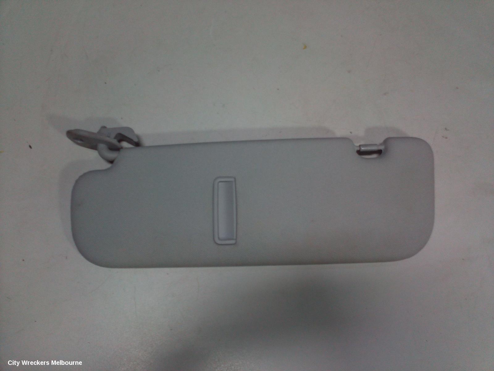 HYUNDAI VELOSTER SUNVISOR, FS, RH SIDE, GREY, W/ MIRROR & LAMP TYPE, 12/2011 - 02/2018 - Image 2