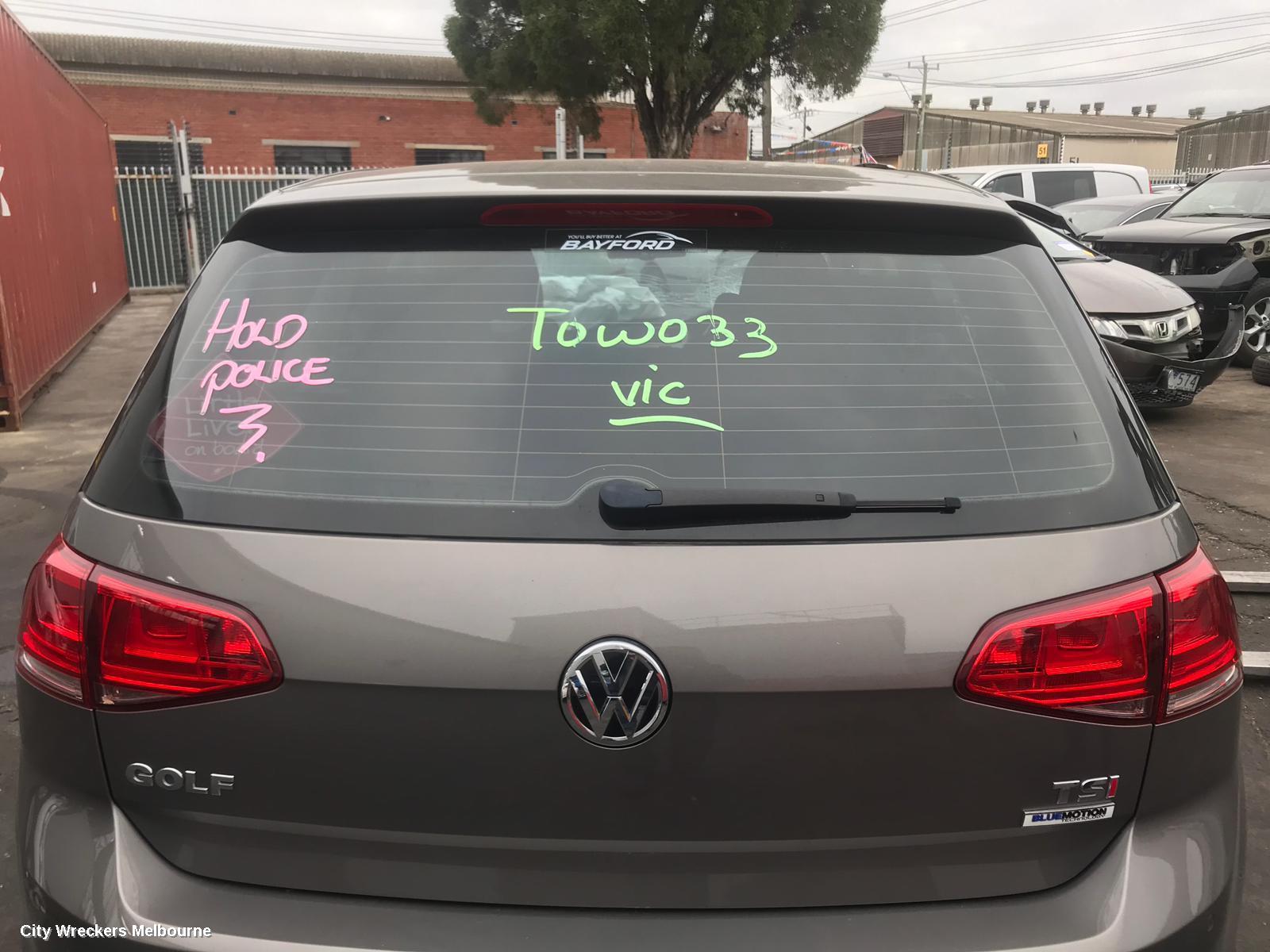 VOLKSWAGEN GOLF RIGHT TAILLIGHT, GEN 7, HATCH, STANDARD, TRENDLINE/COMFORTLINE, NON LED TYPE, NON TINTED TYPE, 03/2013 - 03/2017 - Image 3