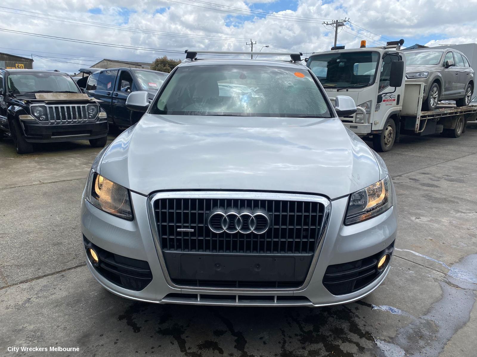 AUDI Q5 BONNET, 8R, 03/2009 - 08/2013 - Image 1