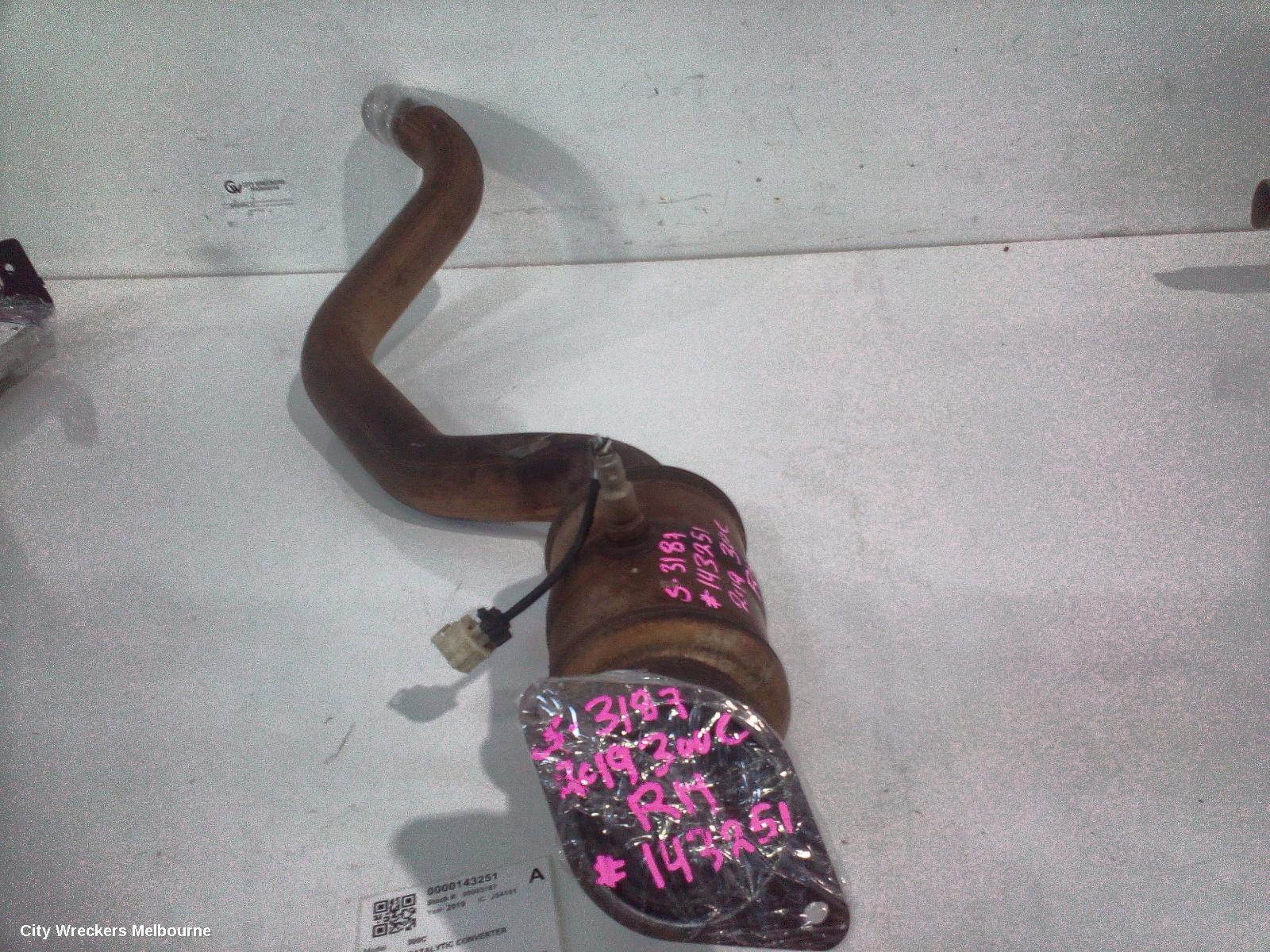 CHRYSLER 300C CATALYTIC CONVERTER, UNDERCAR CAT-TYPE, 6.4, PETROL, RH SIDE, LX, 01/2015 - 12/2021 - Image 2