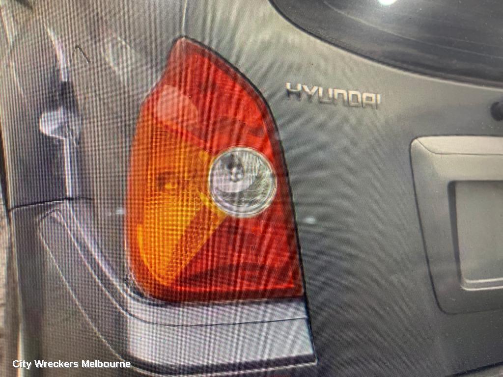 HYUNDAI TERRACAN LEFT TAILLIGHT, HP, 11/2001 - 11/2003 - Image 2