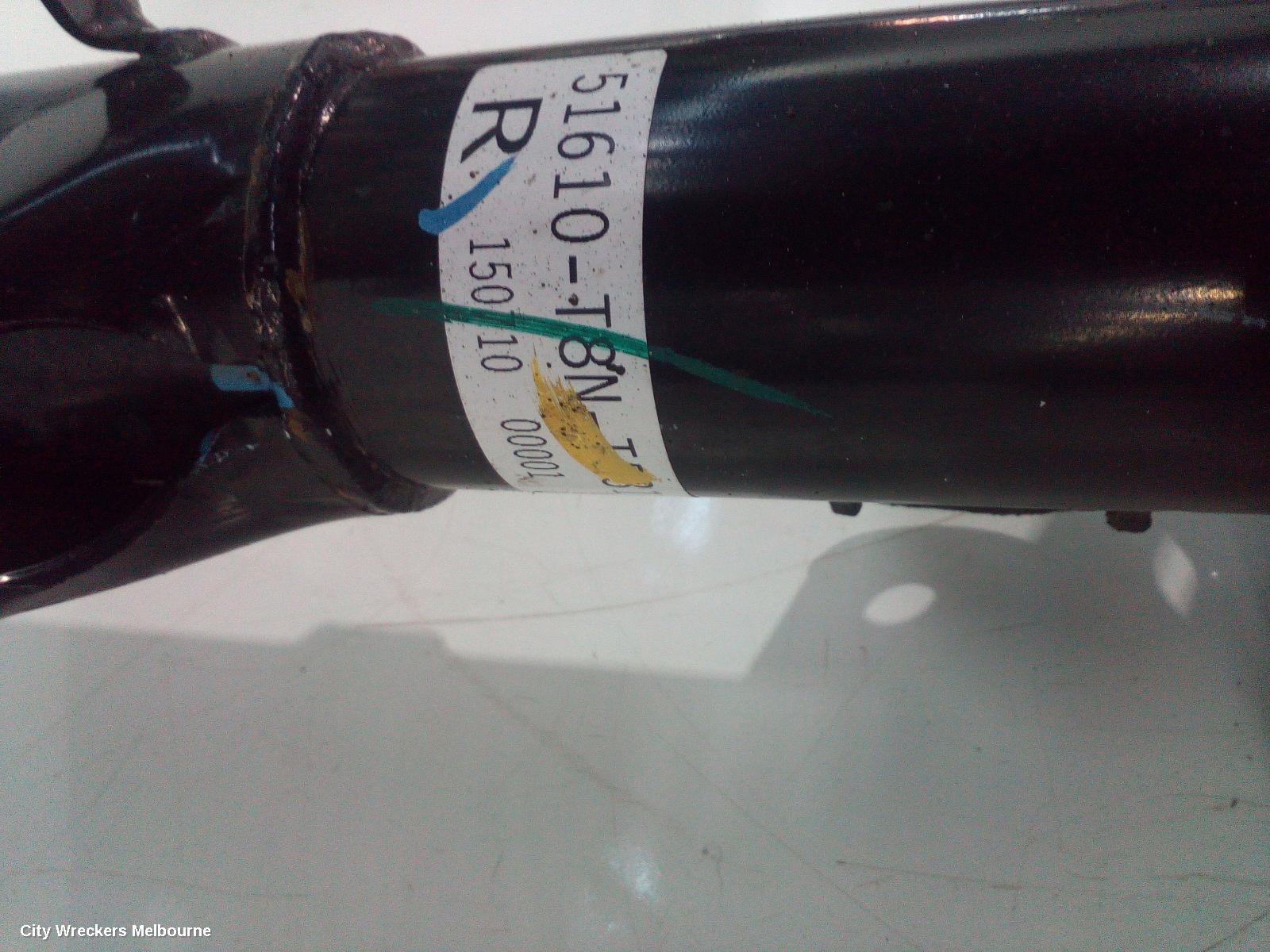 HONDA HRV RIGHT FRONT STRUT, RU5, 1.8, PETROL, 12/2014 - 10/2021 - Image 3