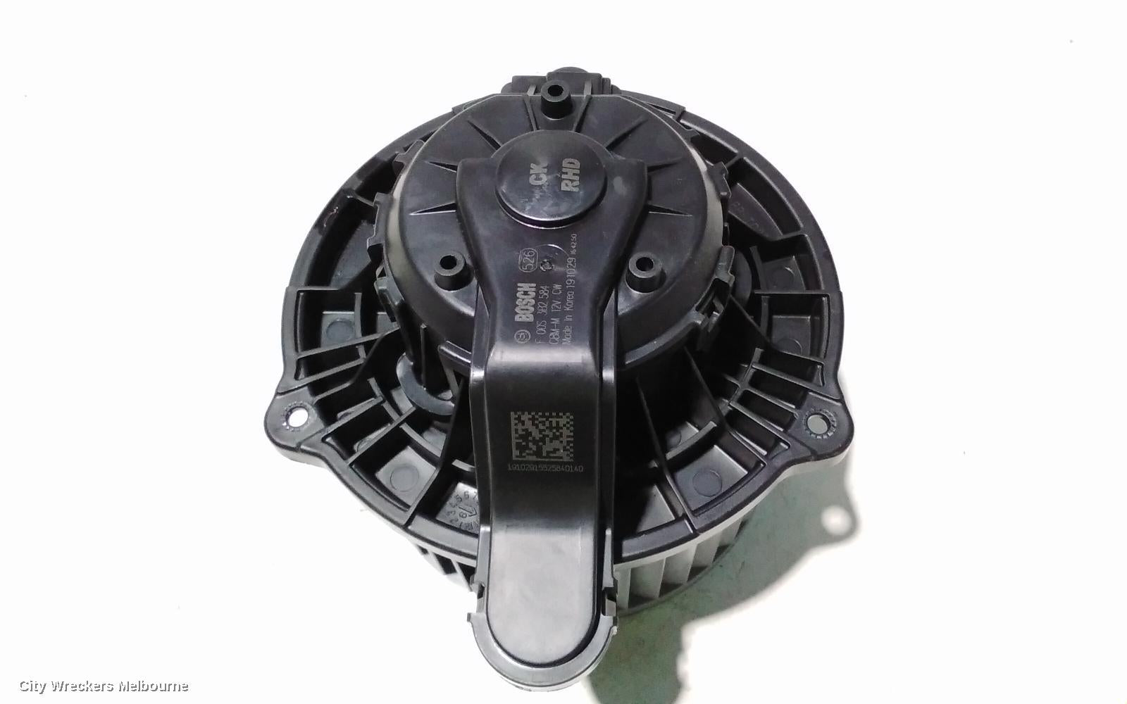 KIA STINGER HEATER FAN MOTOR, CK, 06/2017 - 04/2023 - Image 2