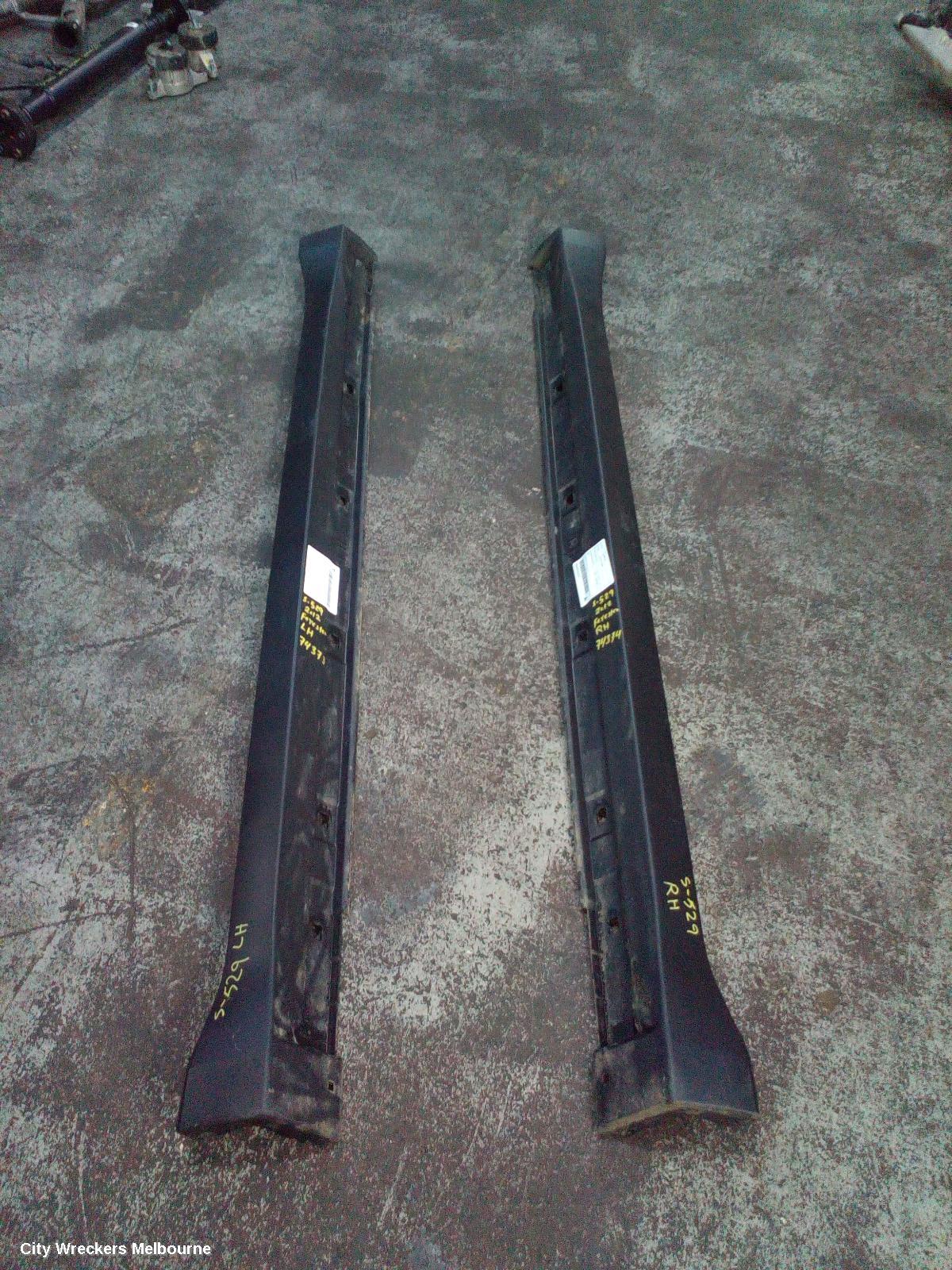 SUBARU FORESTER SIDE STEP/SKIRT, RH SIDE, 02/2008 - 12/2012 - Image 2