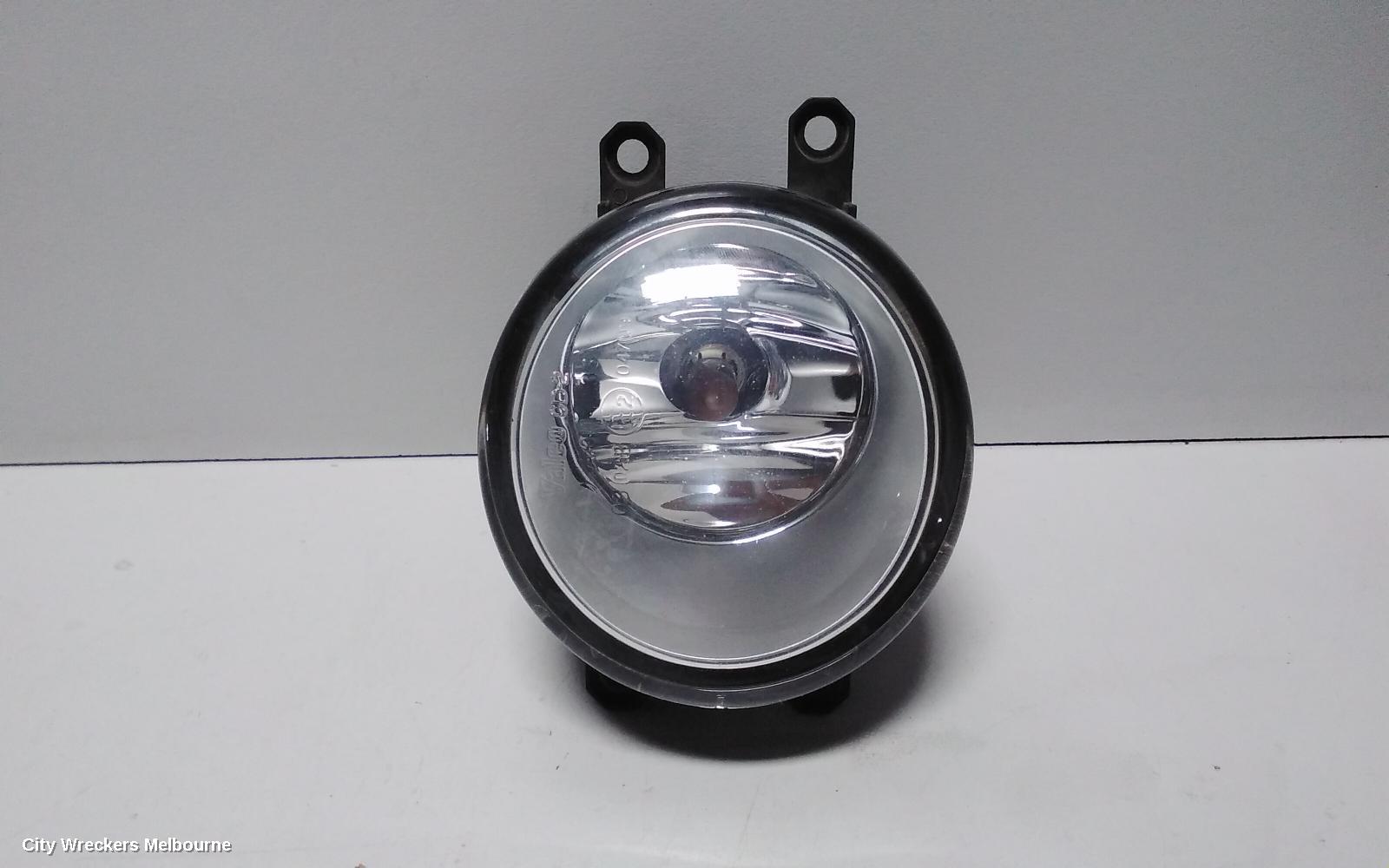 TOYOTA COROLLA LEFT INDICATOR/FOG/SIDE, BUMPER FOGLAMP, ZRE152/20153R, SEDAN, 03/2007 - 12/2013 - Image 2