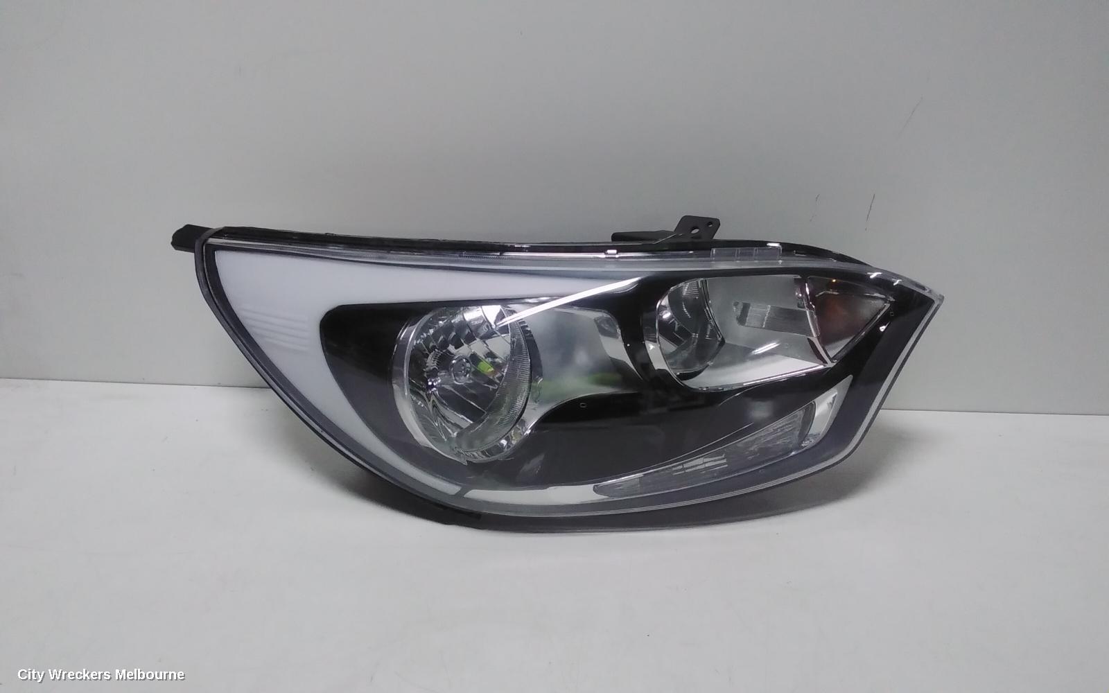 KIA RIO RIGHT HEADLAMP, UB, 3DR/5DR HATCH, SLI/SLS, 08/2011 - 10/2014 - Image 1