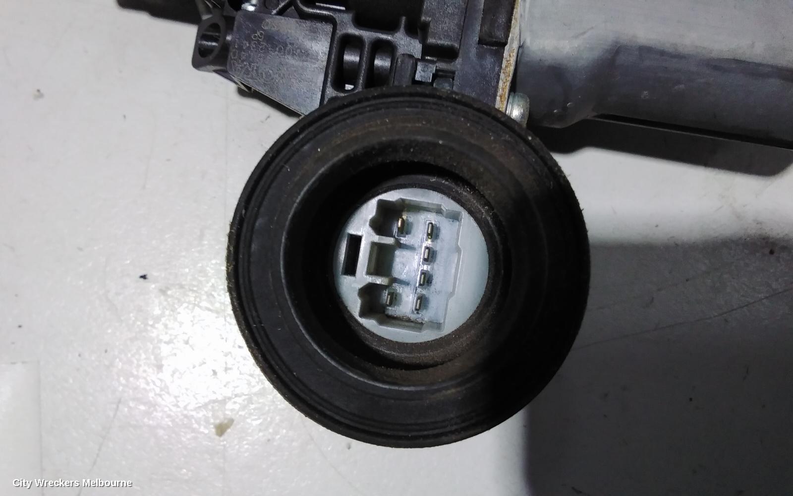 KIA OPTIMA LEFT FRONT WINDOW REG/MOTOR, TF, 01/2011 - 08/2013 - Image 2