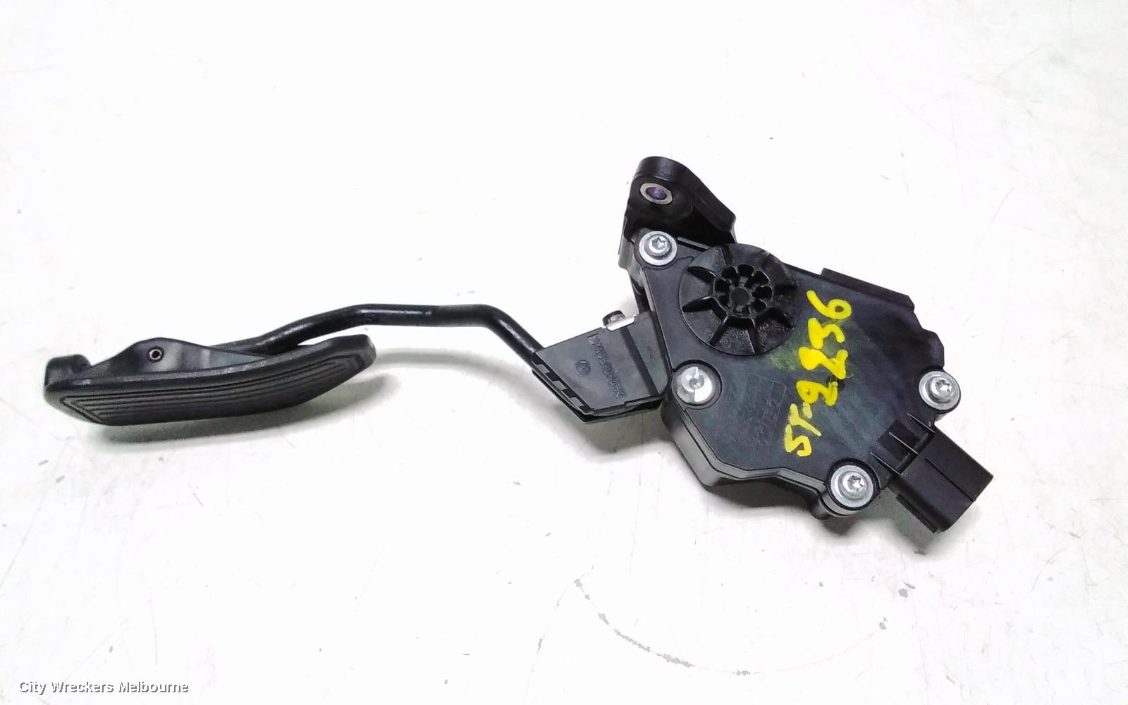 TOYOTA CAMRY AIR RIDE COMPRESSOR, XV50, 05/2015 - 10/2017 - Image 2