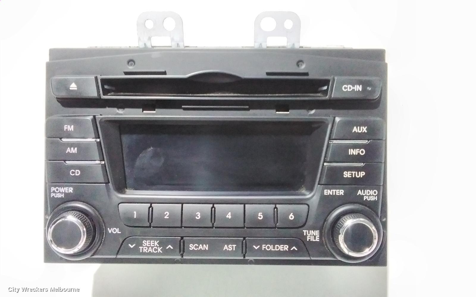 KIA OPTIMA RADIO/CD/DVD/SAT/TV, CD STACKER, TF, 01/2011 - 10/2015 - Image 1