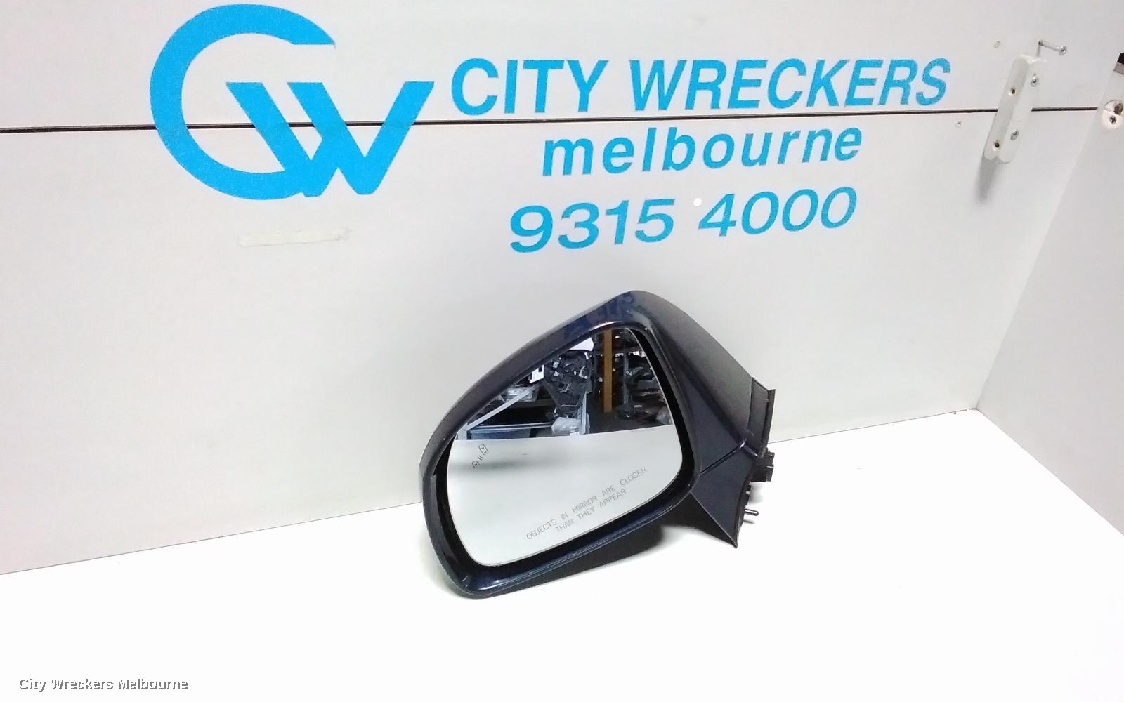 HOLDEN CAPTIVA LEFT DOOR MIRROR, CG, W/ BLINDSPOT DETECTION TYPE, 10/2015 - 06/2018 - Image 1