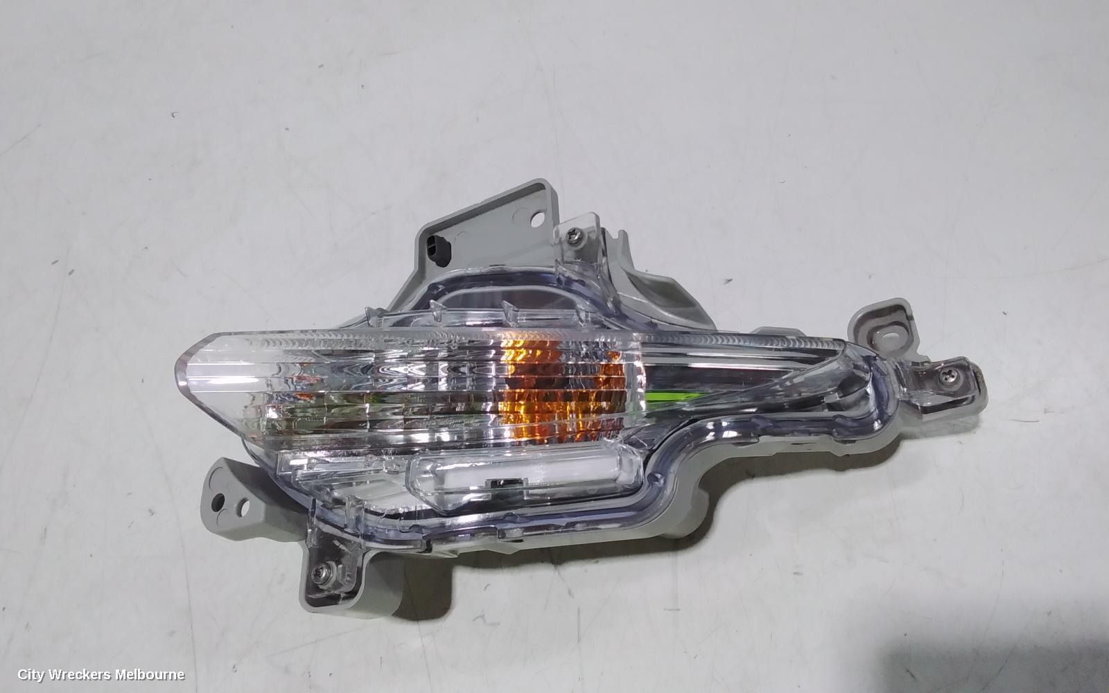 MAZDA 3 RIGHT INDICATOR/FOG/SIDE, BUMPER FLASHER, BN, 05/2016 - 02/2019 - Image 3