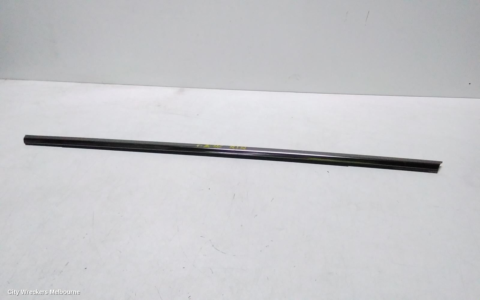 GENESIS GV70 DOOR MOULD, CHROOM MOULD: 131294, JK, 03/2021 ONWARDS - Image 1
