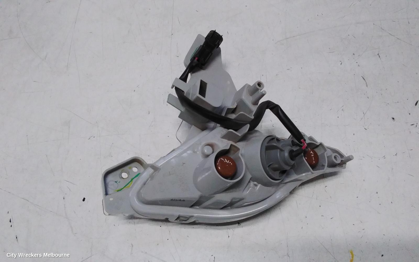 MAZDA CX3 LEFT INDICATOR/FOG/SIDE, BUMPER FLASHER, DK, 03/2015 ONWARDS - Image 3