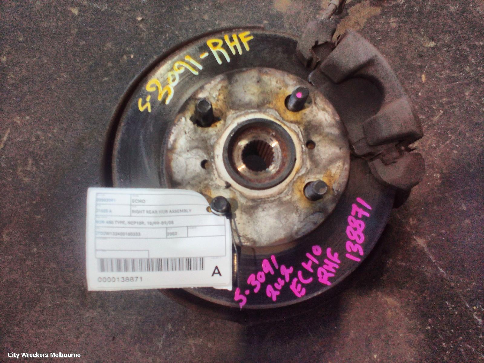 TOYOTA ECHO RIGHT REAR HUB ASSEMBLY, NON ABS TYPE, NCP10R, 10/1999 - 09/2005 - Image 1