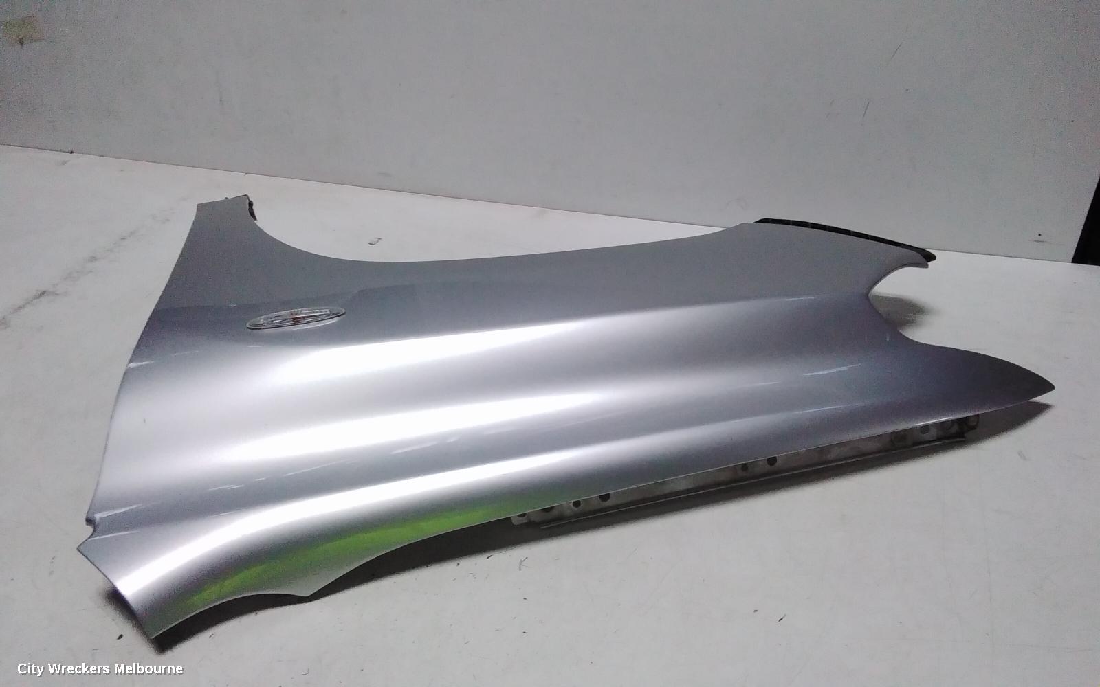 TOYOTA KLUGER LEFT GUARD, GSU40-GSU45, 05/2007 - 07/2010 - Image 2