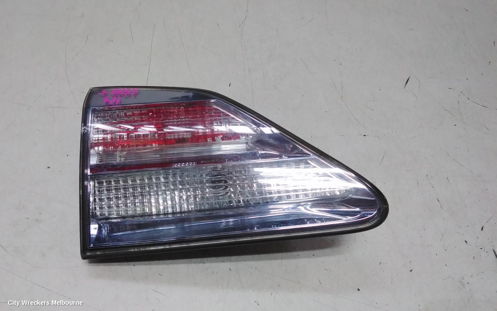 LEXUS RX SERIES REAR GARNISH, TAILGATE LAMP (LH SIDE), GYL15R, RX450H, 12/2008 - 05/2012 - Image 2