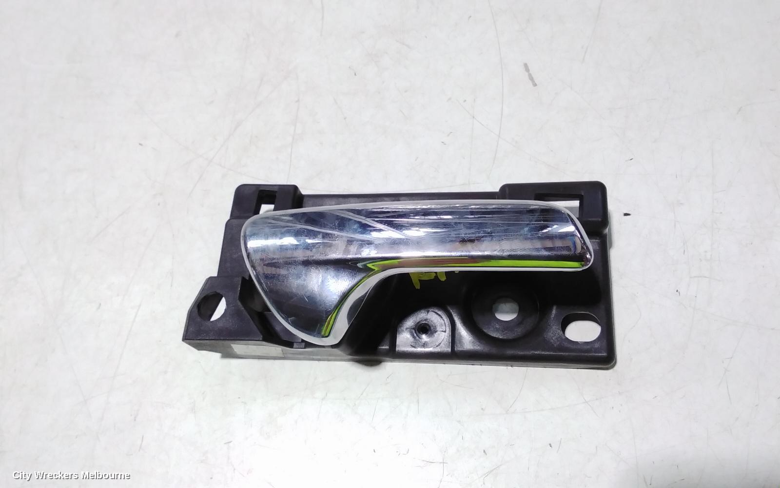 JEEP GRANDCHEROKEE DOOR HANDLE, INNER, RH REAR, WK, 01/2011 - 07/2021 - Image 3