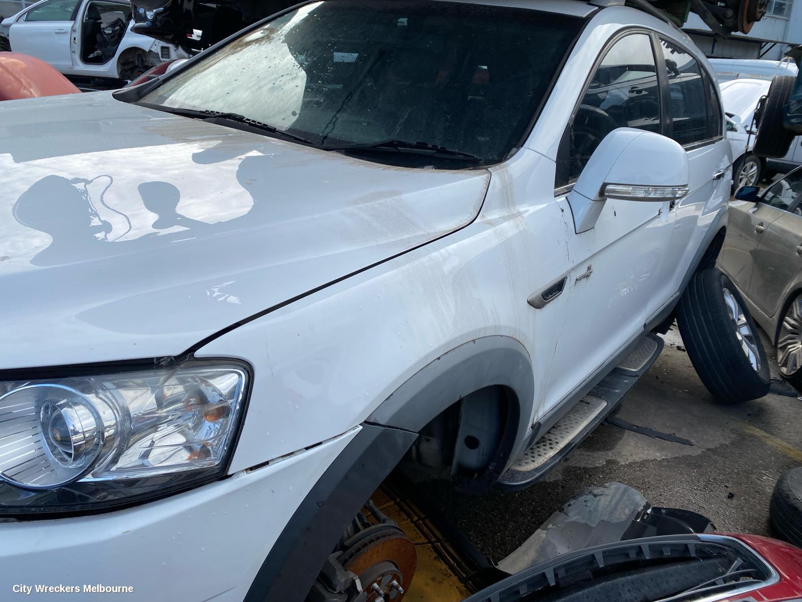 HOLDEN CAPTIVA RIGHT REAR DOOR, CG, LS/LT/LTZ (4TH VIN = C), W/ KEYLESS ENTRY TYPE, 12/2013 - 06/2018 - Image 2