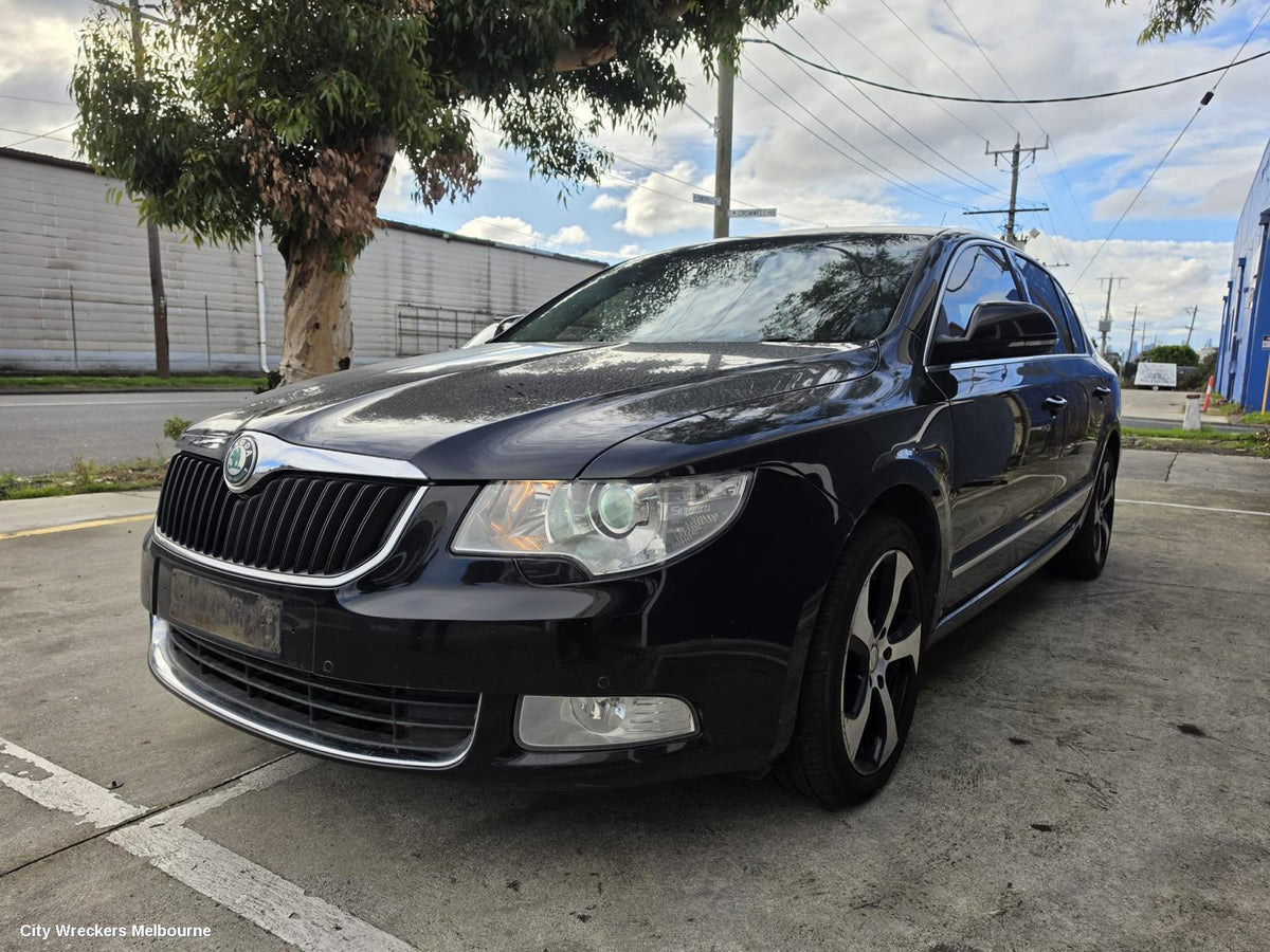 SKODA SUPERB FRONT BUMPER, 3T, AMBITION/ELEGANCE, 03/2009 - 04/2014 - Image 3