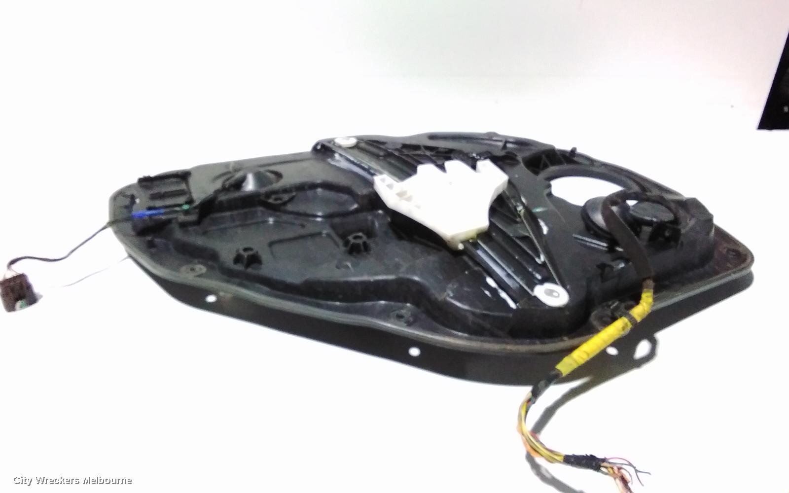 HYUNDAI GENESIS RIGHT REAR WND REG/MOTOR, DH, 11/2014 - 01/2018 - Image 1
