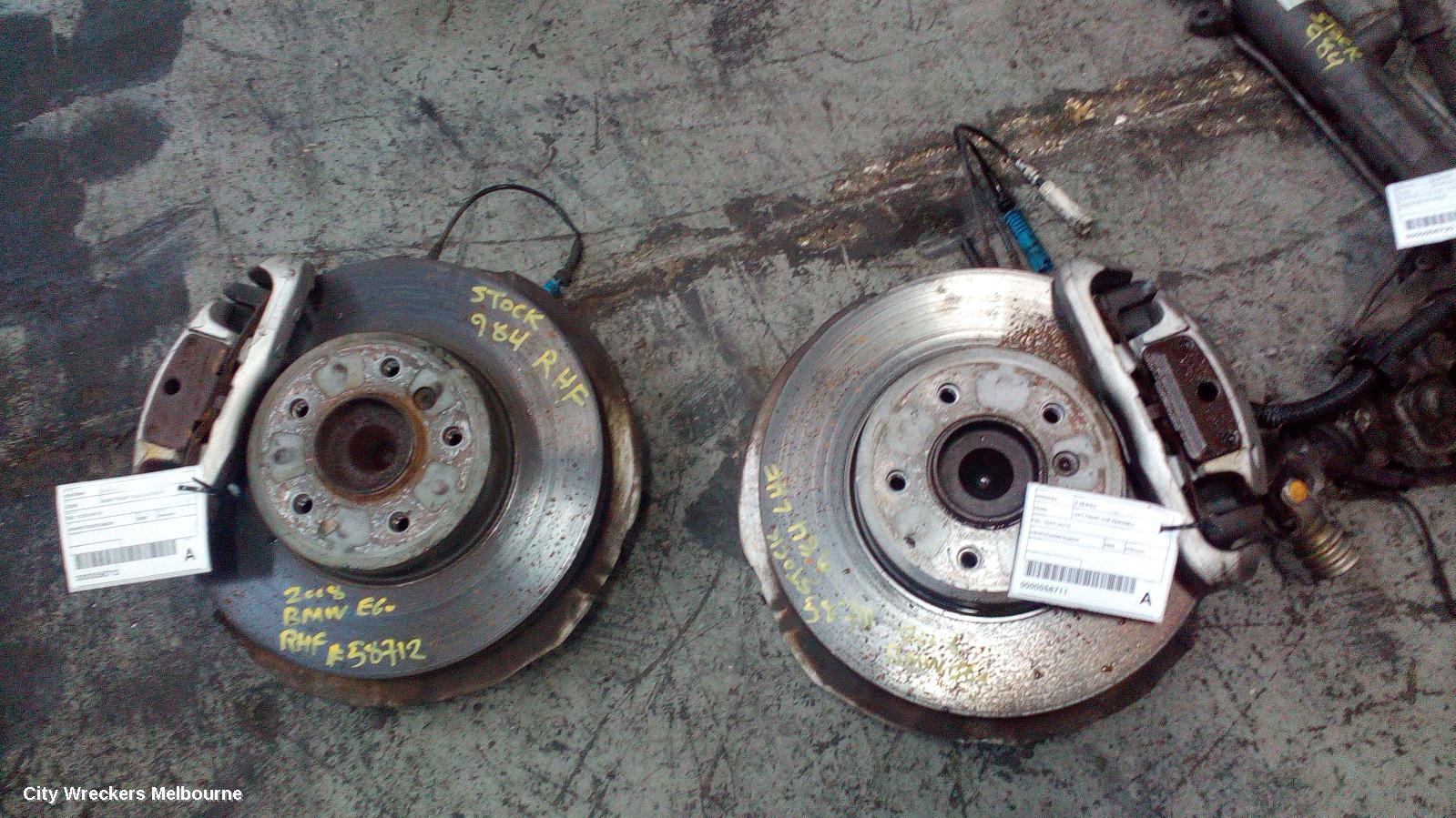 BMW 5 SERIES LEFT FRONT HUB ASSEMBLY, E60, 10/2003 - 04/2010 - Image 2