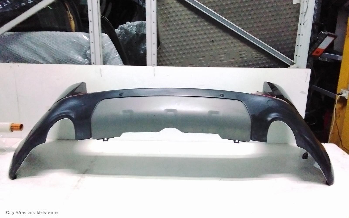 LAND ROVER DISCOVERY SPORT REAR BUMPER, BUMPER BAR (3 PIECE), NON R-DESIGN, 7 SEAT, L550, 01/2015 - 06/2019 - Image 1