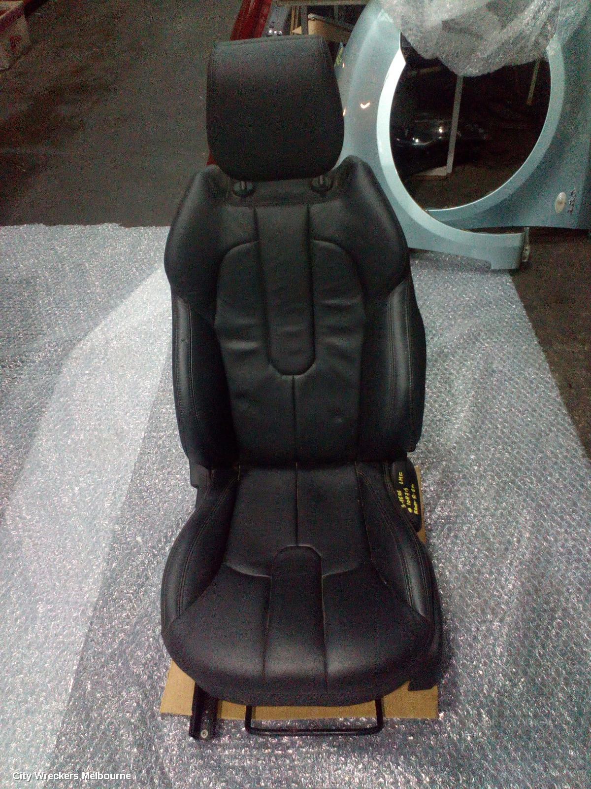 LAND ROVER RANGEROVER EVOQUE FRONT SEAT, LH FRONT, 5DR WAGON, LEATHER, BLACK, L538, 11/2011 - 01/2019 - Image 1