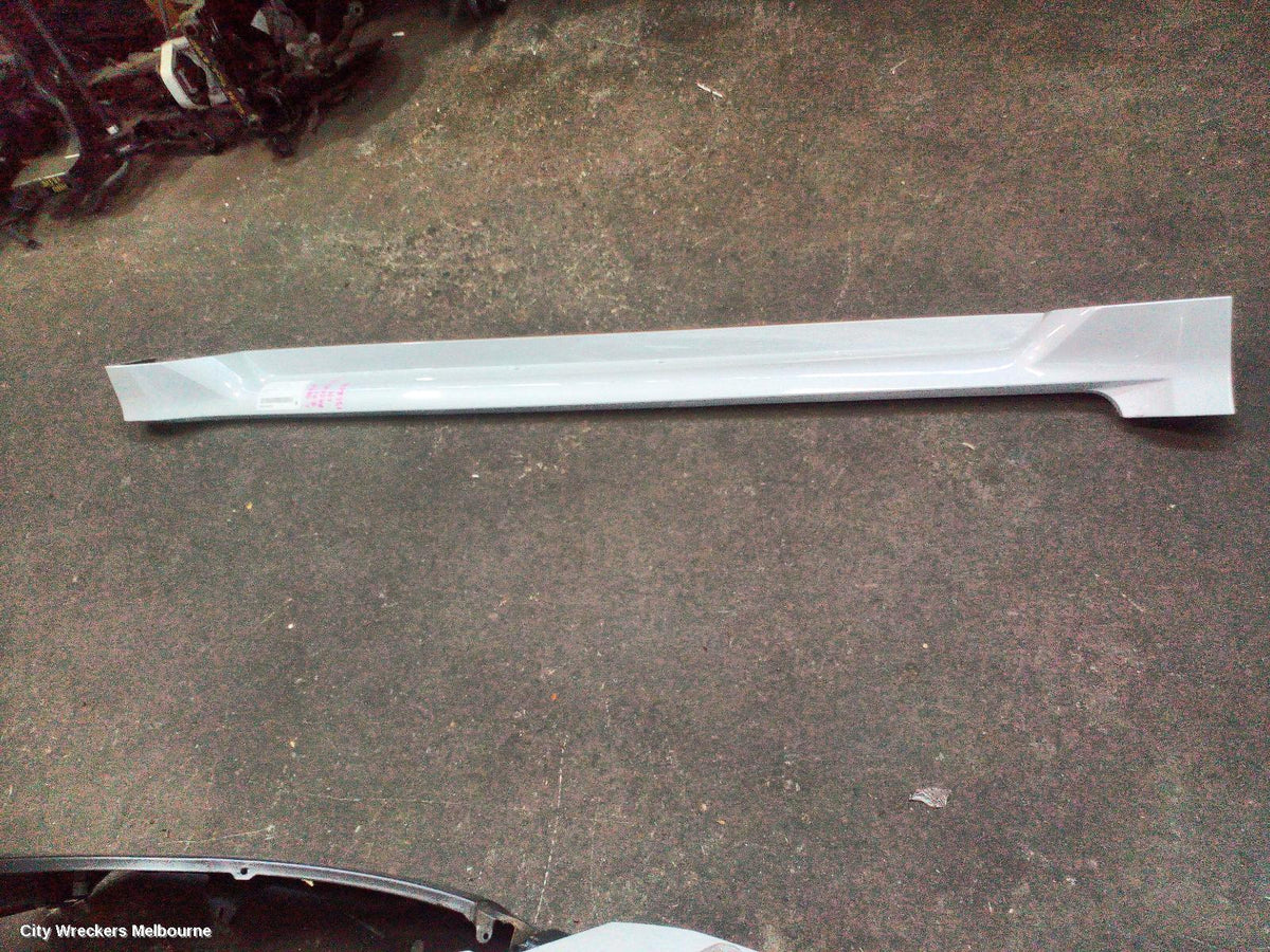 MITSUBISHI PAJERO SIDE STEP/SKIRT, QE-QF, PAJERO SPORT, STEP, LH SIDE, 10/2015 ONWARDS - Image 1