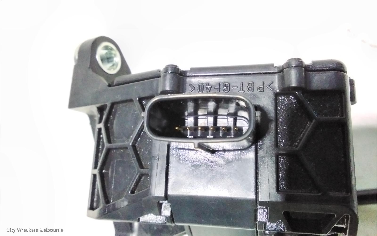 TOYOTA HIACE PEDAL ASSEMBLY, 300 SERIES, ACCELERATOR PEDAL, 02/2019 ONWARDS - Image 3
