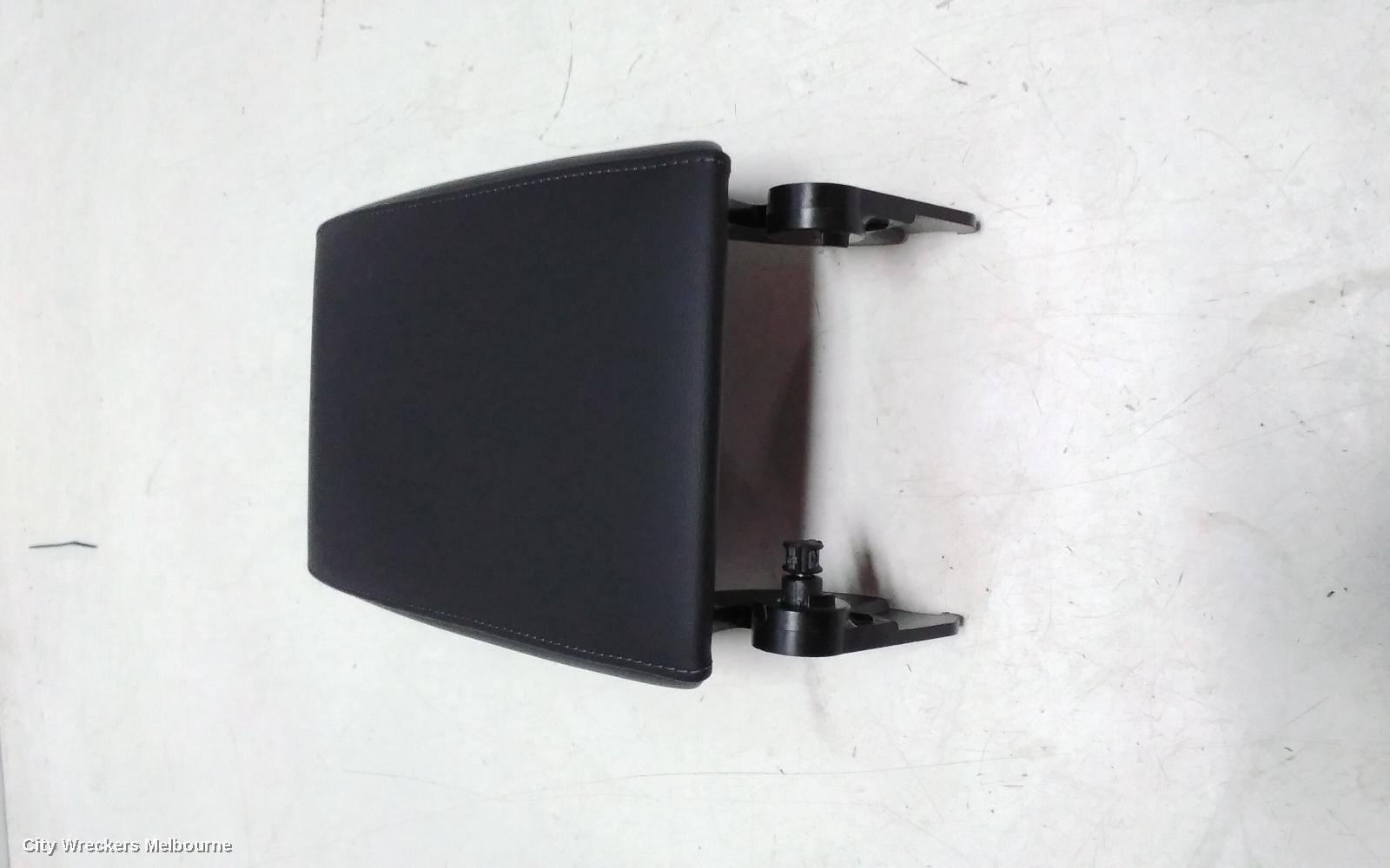 HONDA CRV CONSOLE, RW, 05/2017 - 08/2023 - Image 1