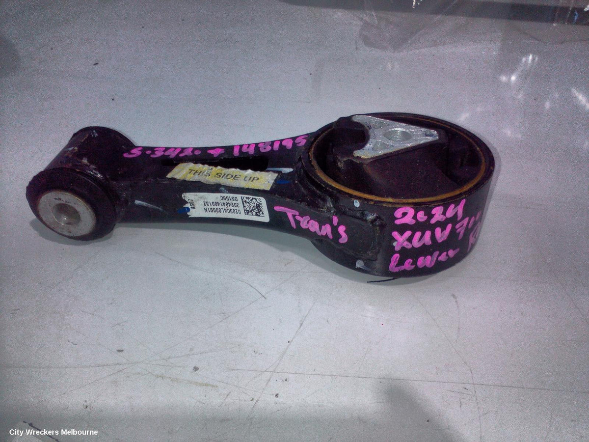 MAHINDRA XUV700 MOUNT, W601, 01/2023 ONWARDS - Image 2