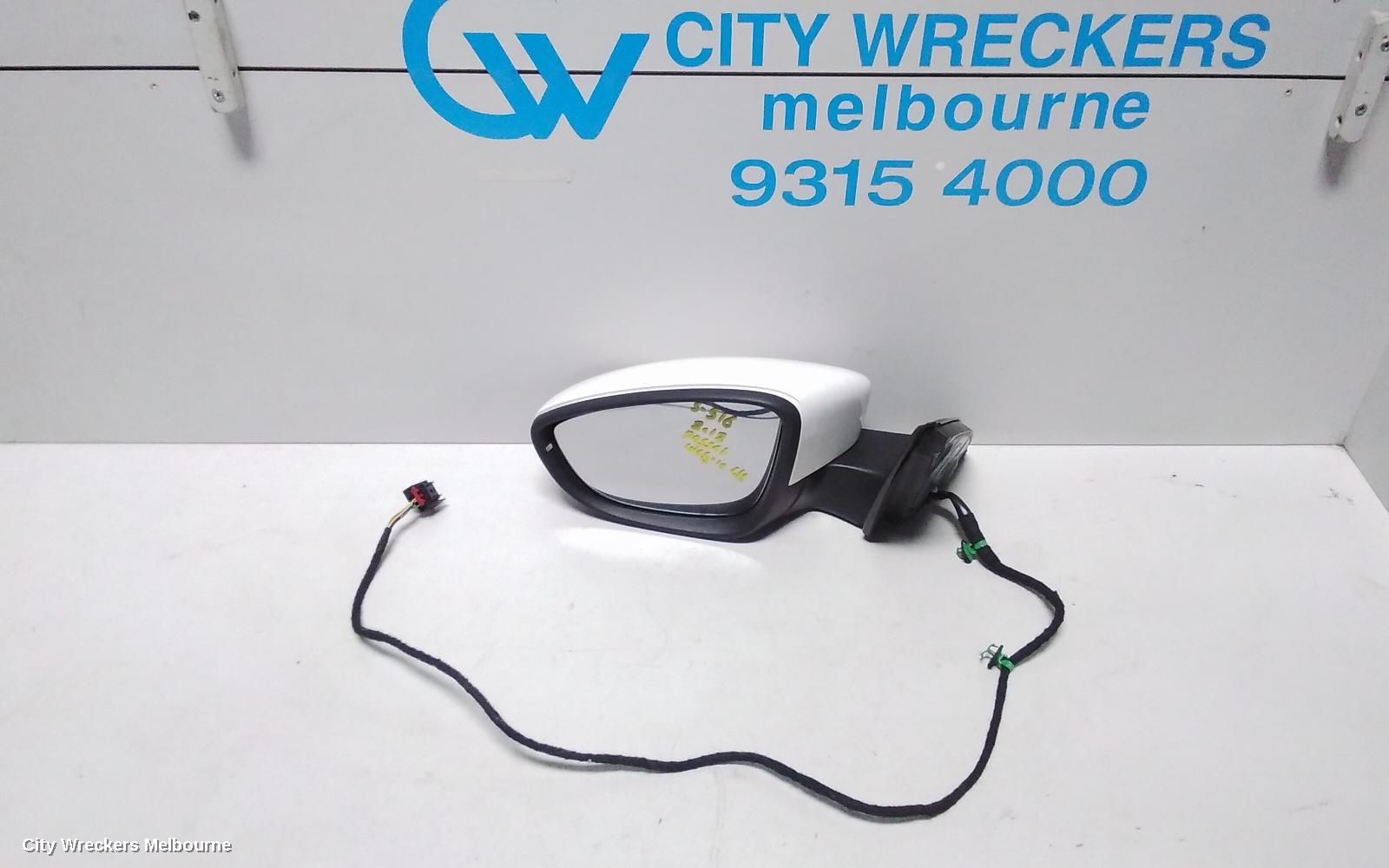 VOLKSWAGEN PASSAT LEFT DOOR MIRROR, 3C/MK6 B7, MANUAL FOLD, NON LANE CHANGE ASSIST TYPE (6XU/7Y0), 09/2010 - 05/2015 - Image 1