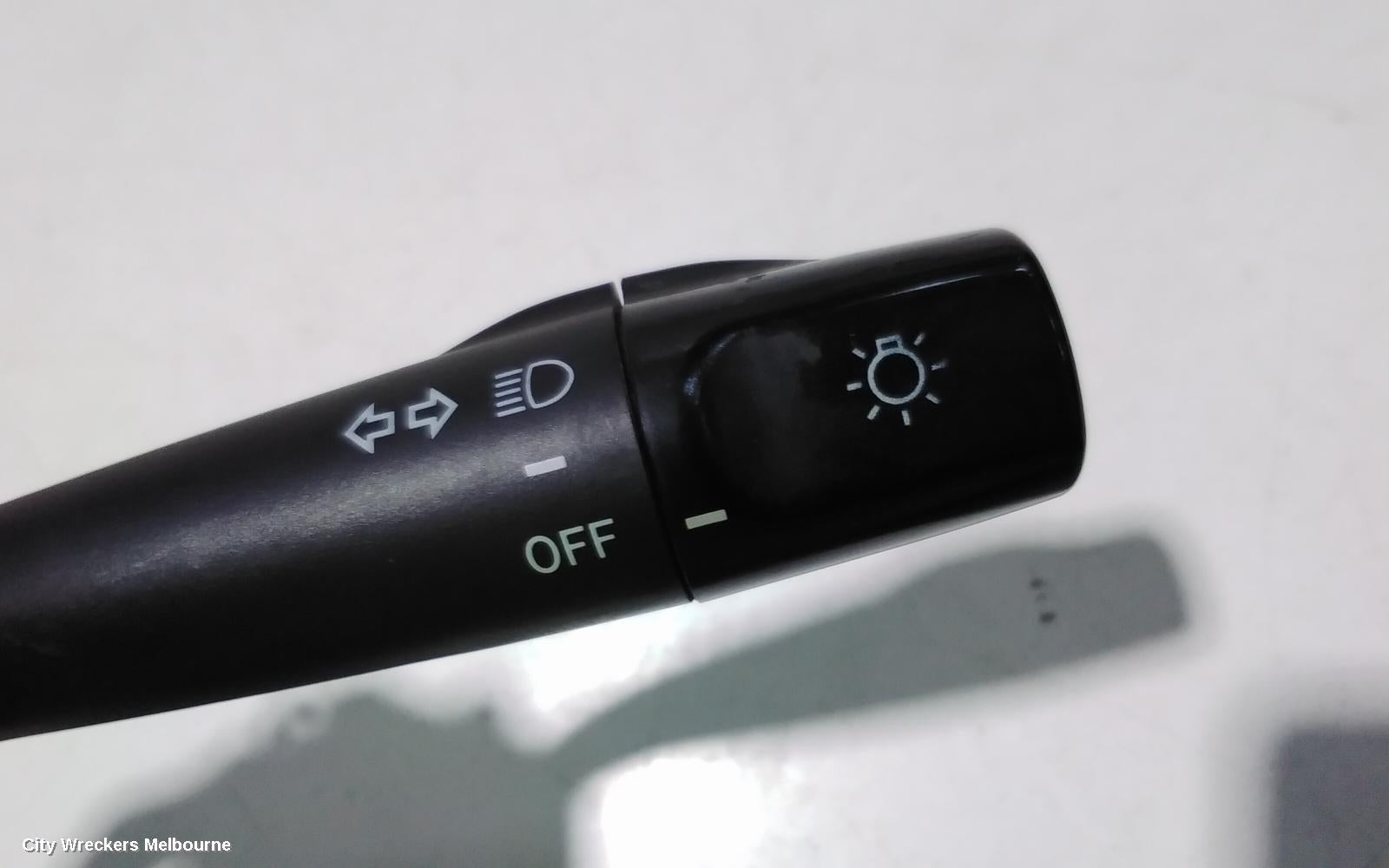 TOYOTA HIACE COMBINATION SWITCH, FLASHER SWITCH, TRH/KDH, 03/2005 - 01/2014 - Image 3