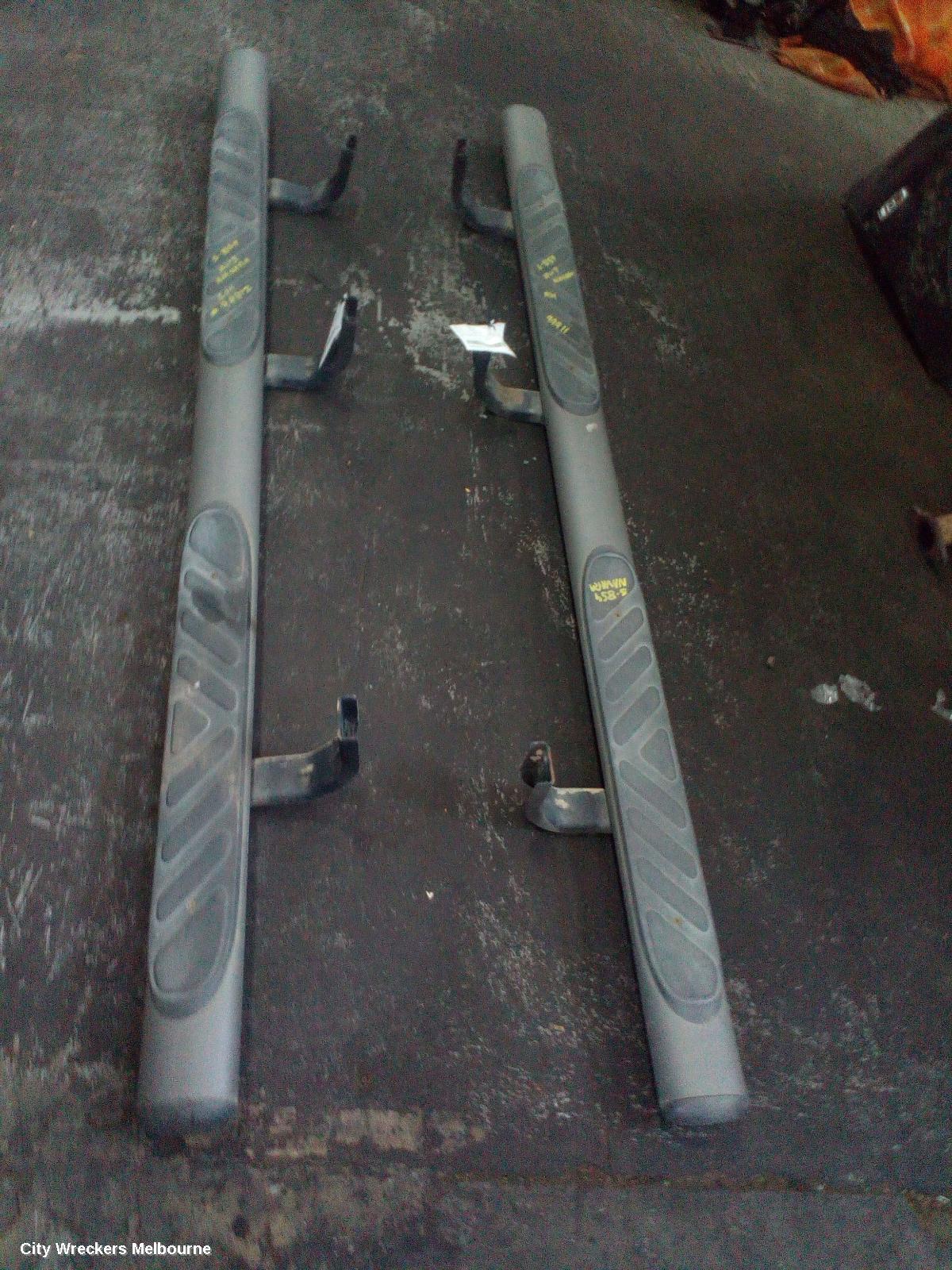 NISSAN NAVARA SIDE STEP/SKIRT, D40 (VIN VSK), LH SIDE, FACTORY, DUAL CAB, 09/2005 - 08/2015 - Image 2