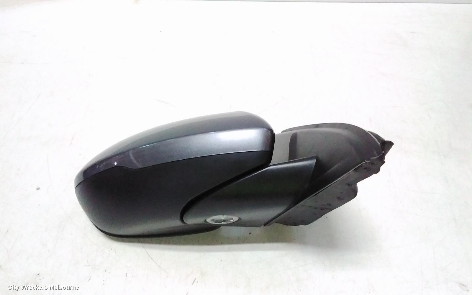 HOLDEN COMMODORE RIGHT DOOR MIRROR, ZB, LT, MANUAL FOLDING, NON MEMORY TYPE, 10/2017 - 12/2020 - Image 3