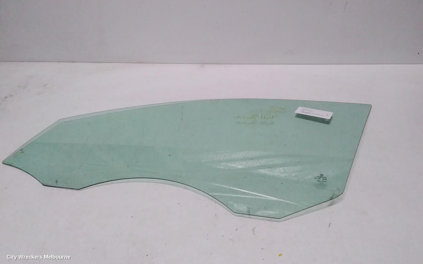 VOLKSWAGEN JETTA LEFT FRONT DOOR WINDOW, 1B, 02/2011 - 12/2017 - Image 2