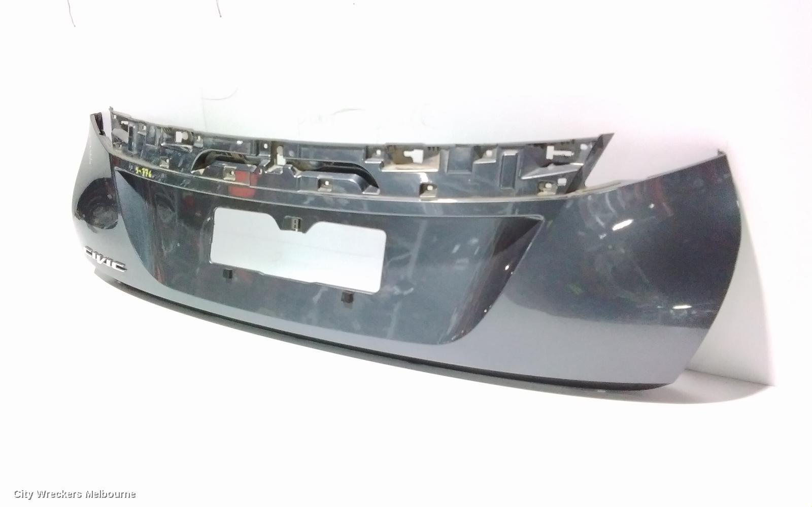 HONDA CIVIC REAR GARNISH, BOOTLID GARNISH (CENTRE), 9TH GEN, SEDAN, NON HYBRID, 02/2012 - 04/2016 - Image 2