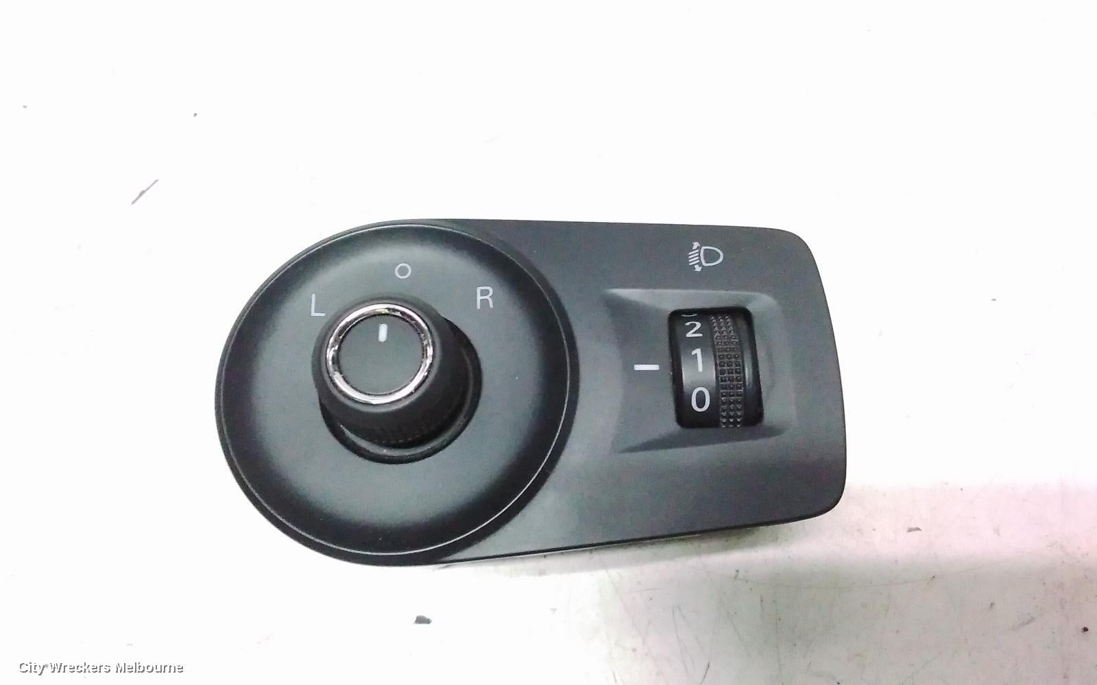 MG ZS, MIRROR SWITCH, AZS1, 09/2017 ONWARDS - Image 2