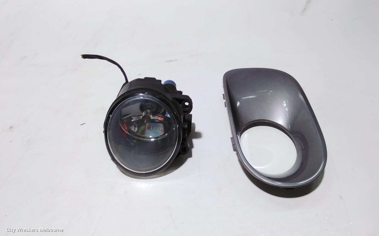 BMW X5 LEFT INDICATOR/FOG/SIDE, BUMPER FOGLAMP, E53, 10/2002 - 08/2006 - Image 1