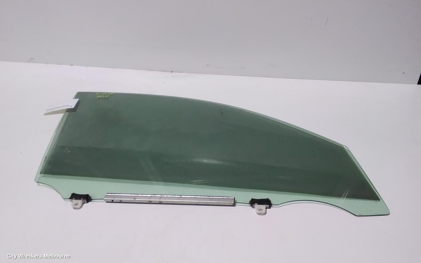 TOYOTA RAV4 RIGHT FRONT DOOR WINDOW, ACA33/ACA38, 11/2005 - 12/2012 - Image 1